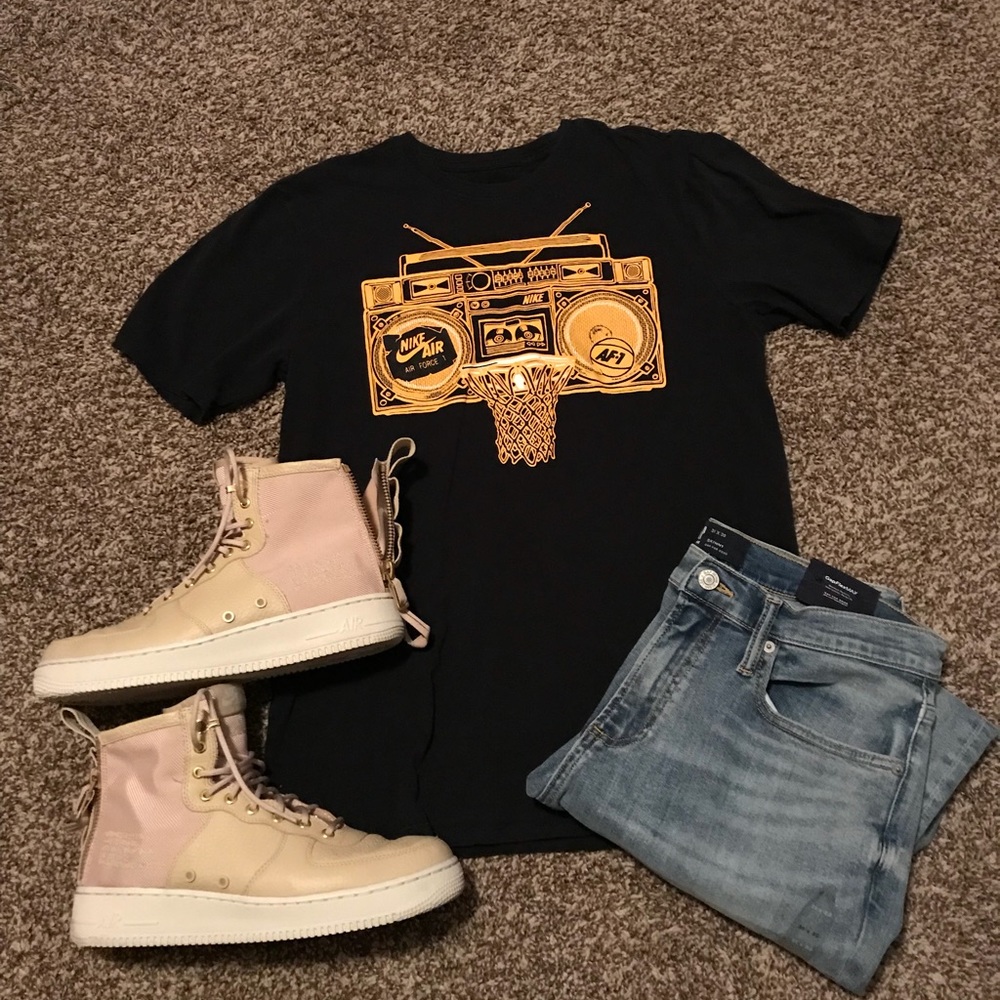 Nike shirt
